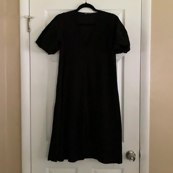 Zara black dress with bubble sleeve. - Picture 1 of 4